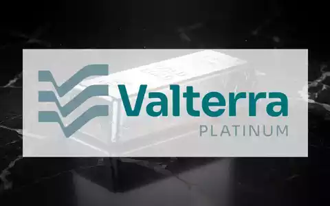Glänzender Platinbarren auf dunklem Untergrund als Symbol für wirtschaftliches Wachstum und Edelmetallhandel. - Foto: über boerse-global.de