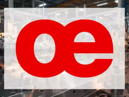 Moderne industrielle Fertigungsanlage mit hochpräzisen technischen Komponenten in einer hellen, professionellen Umgebung. - Foto: über boerse-global.de