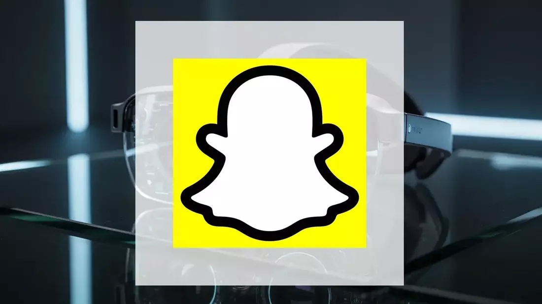 Snap Stock Surges 7% on Q2 Beat, AI Ad Tools Drive 56% Conversion Lift