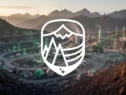 Moderne industrielle Bergbauanlage in einer bergigen Landschaft bei Sonnenuntergang als Symbol für strategische Rohstoffe. - Foto: über boerse-global.de