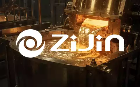 Nahaufnahme von geschmolzenem Gold in einer industriellen Raffinerieumgebung. - Foto: über boerse-global.de