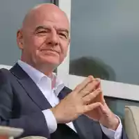 Der schwer in die Kritik geratene FIFA-Boss Gianni Infantino. (Archivbild) - Foto: Riza Ozel/AP/dpa