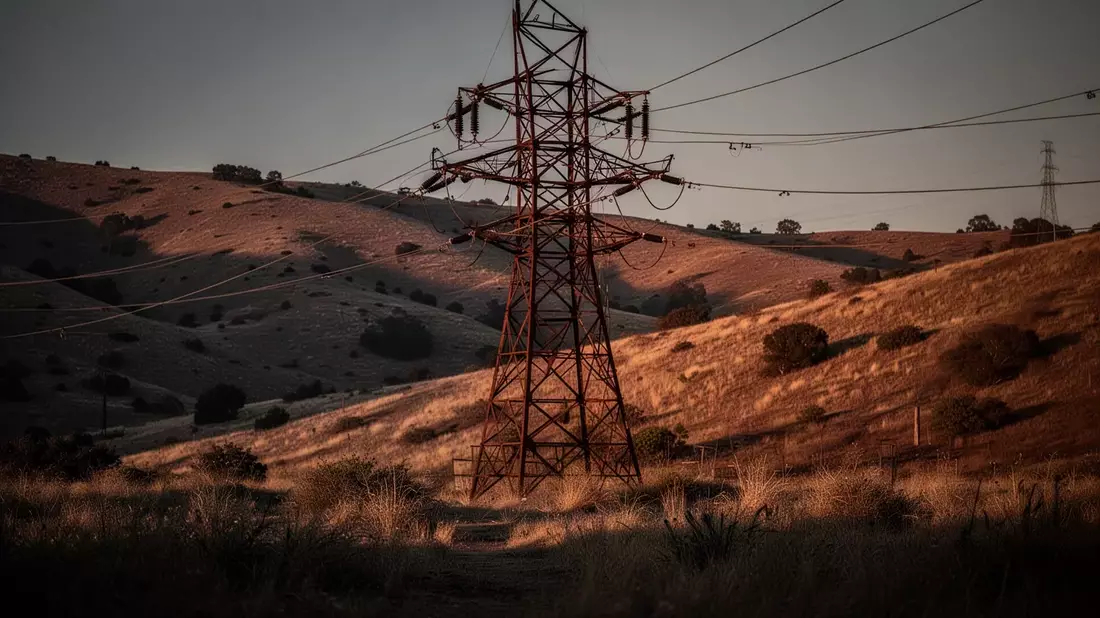 Los Angeles County fire officials have confirmed that an idle Southern California Edison (SCE) transmission tower sparked the January 2025 Eaton Fire, a blaze that killed 19 people and destroyed…