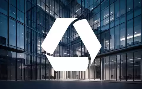 Moderne, minimalistische Büroarchitektur bei Dämmerung als Symbol für den Finanzsektor und institutionelle Aufsicht. - Foto: über boerse-global.de