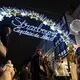 Der Weihnachtsmarkt in Straßburg lockt inzwischen über drei Millionen Besucher (Archivbild). - Bild: Robin Jerstad/Robin Jerstad/ZUMA Press Wire/dpa