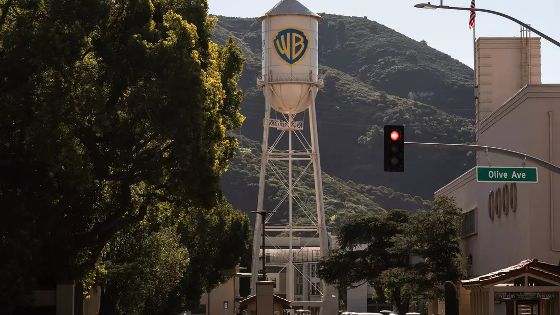Warner Bros. ist ein Hollywood-Urgestein. (Archivbild) - Bild: Jae C. Hong/AP/dpa