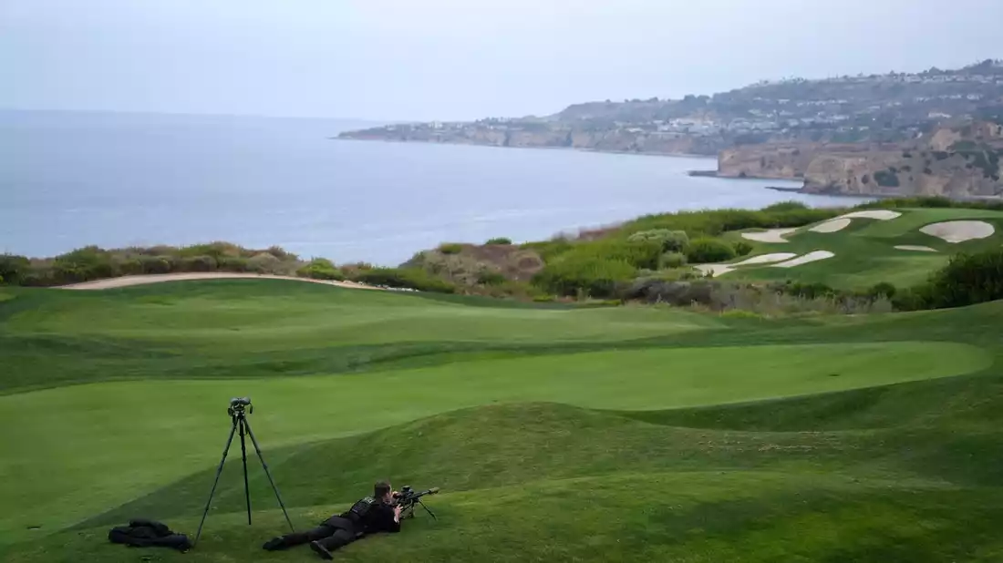 US-Präsident Donald Trump hatte seinen Golfplatz im Großraum Los Angeles auch bereits während des Wahlkampfs 2024 für einen Auftritt genutzt. (Archivbild) - Bild: Jae C. Hong/AP