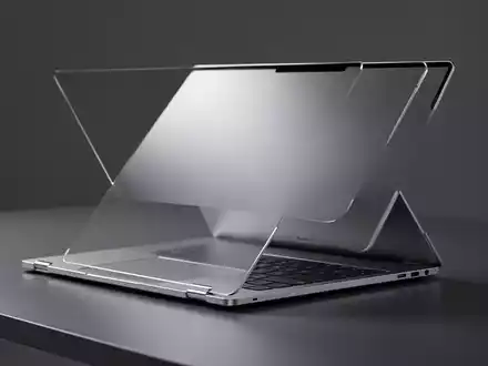 Ein hochwertiges silbernes Lenovo ThinkPad Notebook auf einem minimalistischen Schreibtisch. - Foto: über boerse-global.de