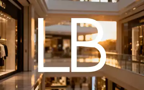Elegantes Interieur eines gehobenen Kaufhauses mit Fokus auf Architektur und luxuriöser Atmosphäre. - Foto: über boerse-global.de