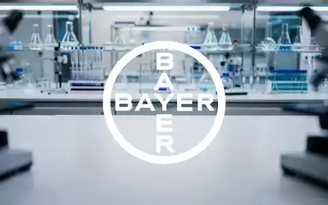 Moderne pharmazeutische Laborumgebung mit medizinischen Forschungsgeräten und professioneller Beleuchtung. - Foto: über boerse-global.de