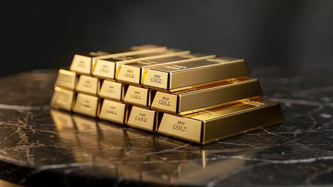 Gold Hits $4,160 as Central Bank Buying Offsets Geopolitical Thaw