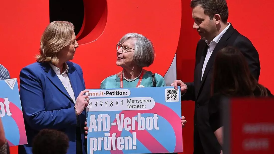 Linke fordert SPD zu AfD-Verbotsverfahren auf