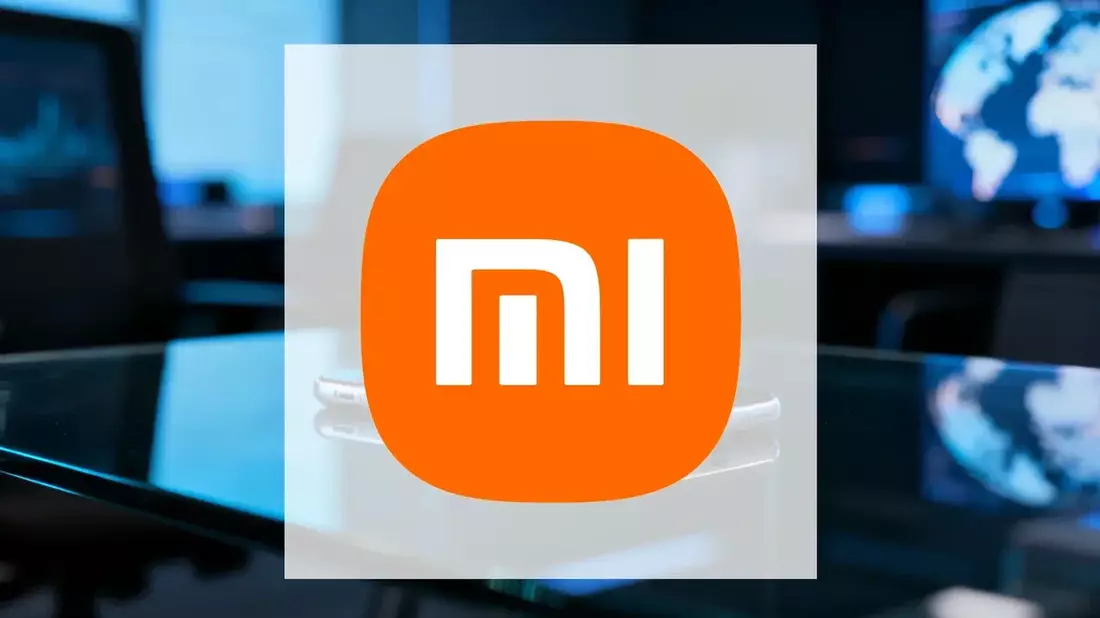 Xiaomi EV Deliveries Surge, SkyNomad Pre-Orders Top 100K, Stock Tests Resistance