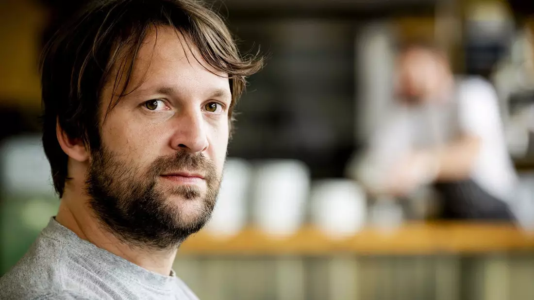 René Redzepi kehrt nach seinem Rücktritt als Küchenchef in einer neuen Rolle in das dänische Spitzenrestaurant Noma zurück. (Archivbild) - Bild: Robin Van Lonkhuijsen/ANP/epa/dpa