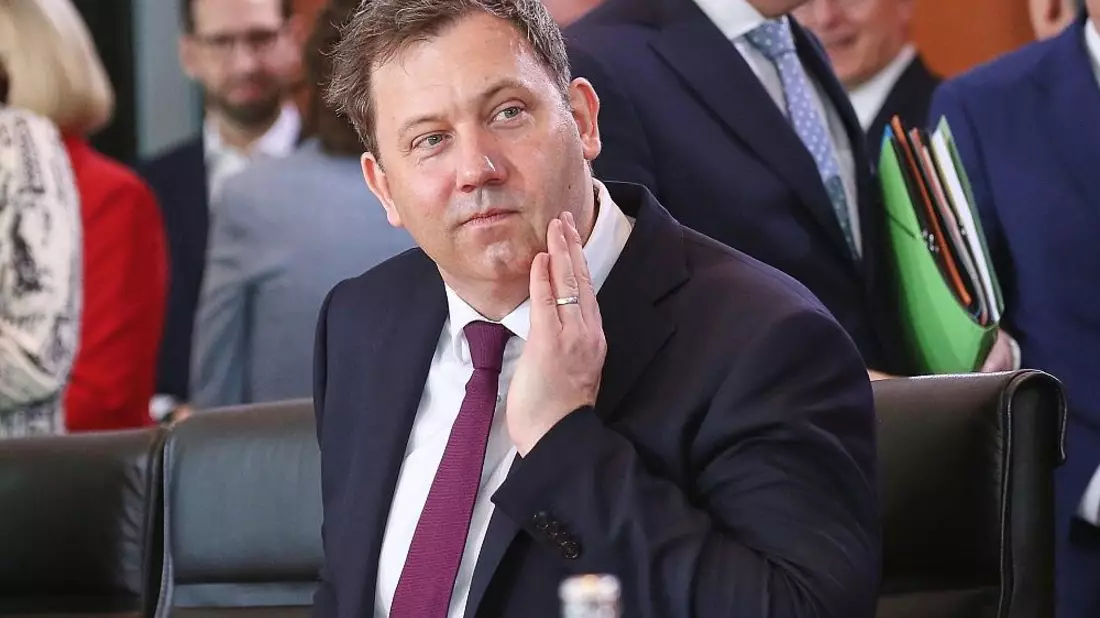 Kanzler im Urlaub - Klingbeil soll wieder Kabinettssitzung leiten