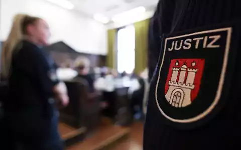 Im Prozess gegen die rechtsextreme Terrorgruppe «Letzte Verteidigungswelle» hat das Hanseatische Oberlandesgericht das Urteil verkündet. - Foto: Christian Charisius/dpa