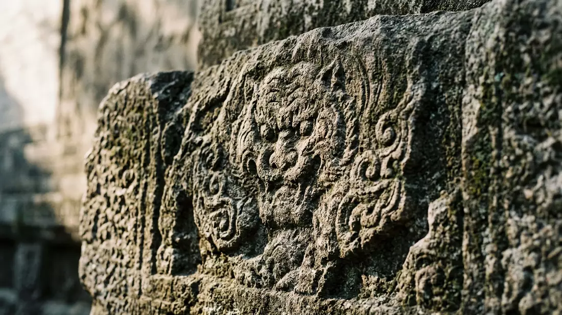 Makroaufnahme eines Materialdetails am Wahrzeichen Shaolin-Kloster, Dengfeng China