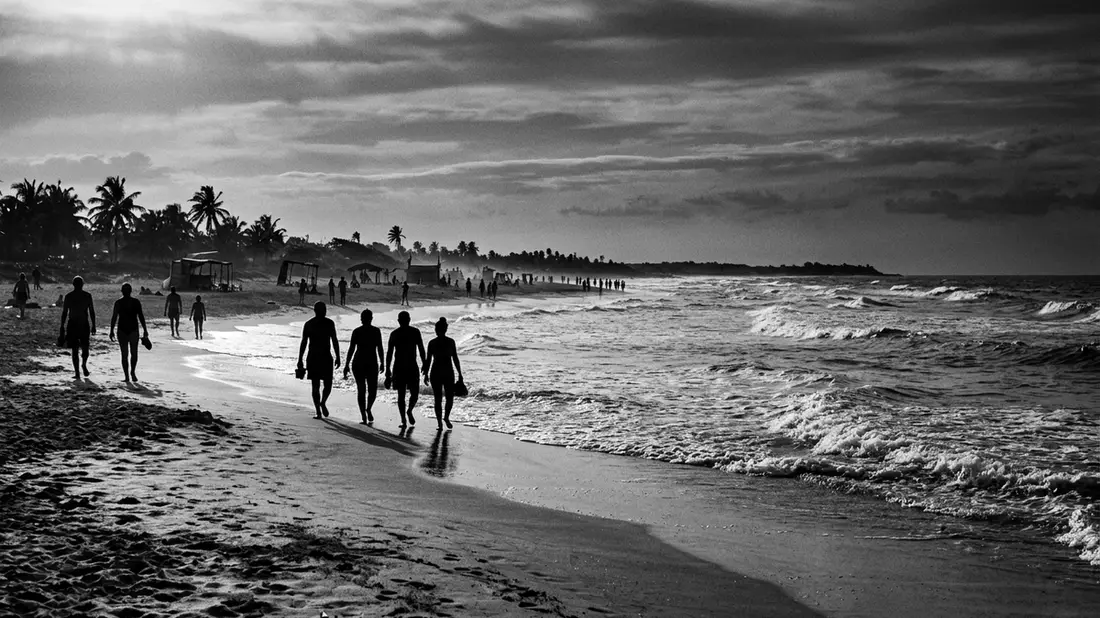 Schwarzweiss-Reportage vom Wahrzeichen Varadero-Strand in Varadero, Kuba