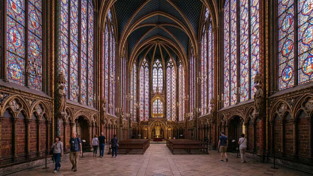 Editorial-Reisemagazinbild vom Wahrzeichen Sainte-Chapelle Paris in Paris, Frankreich