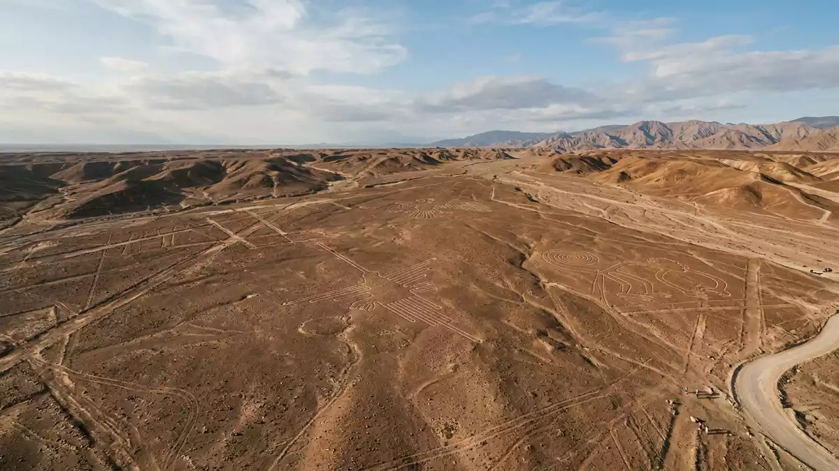 Editorial-Reisemagazinbild vom Wahrzeichen Nazca-Linien in Nazca, Peru