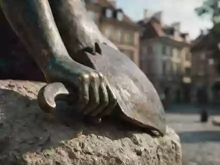 Extreme Makroaufnahme eines Materialdetails am Wahrzeichen Altstadt Warschau in Warschau Polen, taktile Struktur und weiches - Foto: THN