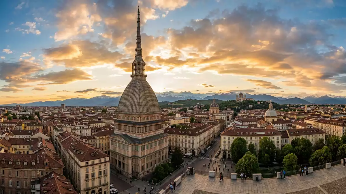 Fotorealistische Ansicht von Mole Antonelliana in Turin, Italien im Abendlicht