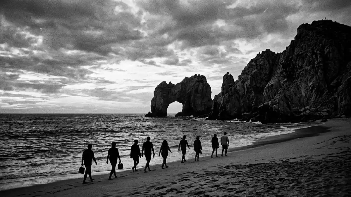 Schwarzweiss-Reportage vom Wahrzeichen El Arco Cabo San Lucas in Cabo San Lucas, Mexiko