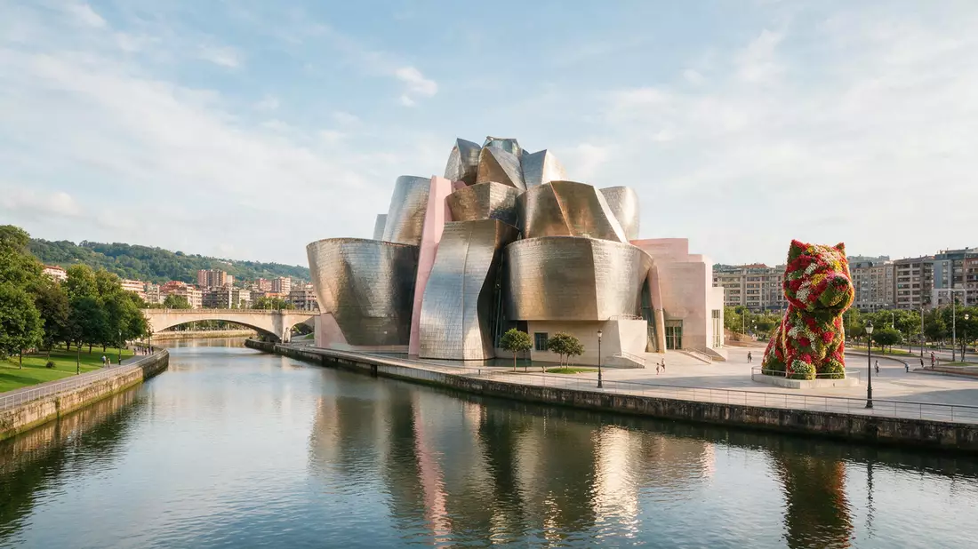 Editorial-Reisemagazinbild vom Wahrzeichen Guggenheim-Museum Bilbao in Bilbao, Spanien