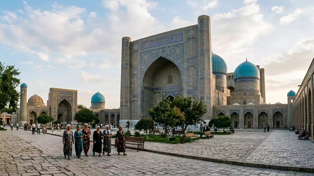 Editorial-Reisemagazinbild vom Wahrzeichen Bibi-Chanum-Moschee in Samarkand, Usbekistan