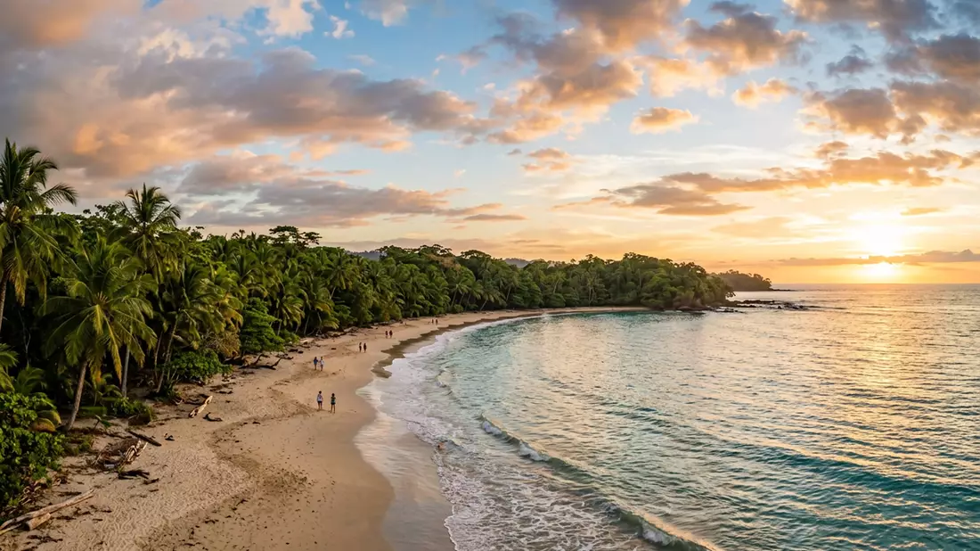 Fotorealistische Ansicht von Cahuita-Nationalpark in Cahuita, Costa Rica im Abendlicht