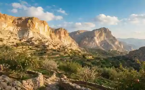 Editorialbild im Reisemagazin-Stil vom Wahrzeichen Jabal Akhdar Oman in Nizwa Oman, ausgewogene Bildgestaltung und natuerliches - Foto: THN