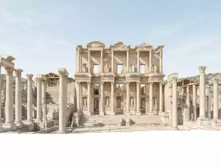 Moderner Architektur-Render zeigt Silhouette von Ephesos in Selcuk Türkei, klare Linien und neutrales Tageslicht - Foto: THN