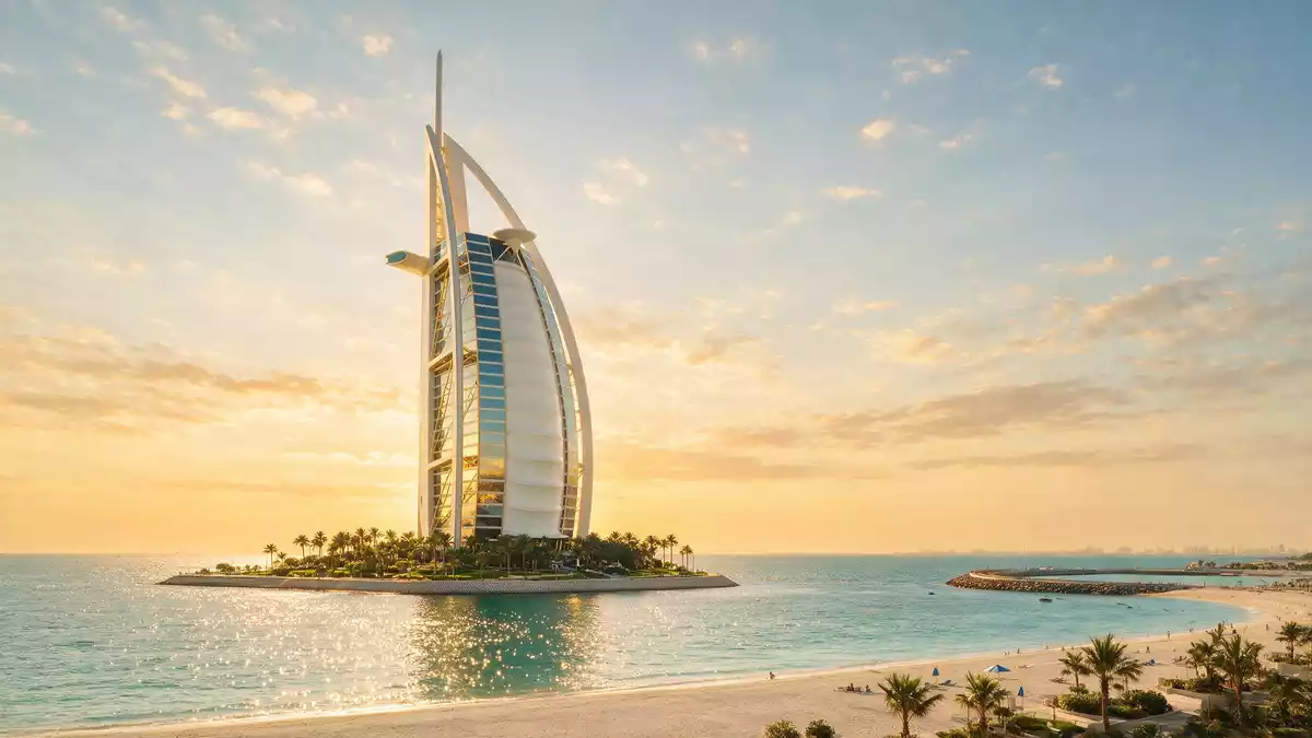 Fotorealistische Ansicht von Burj Al Arab Dubai in Dubai, VAE im Abendlicht