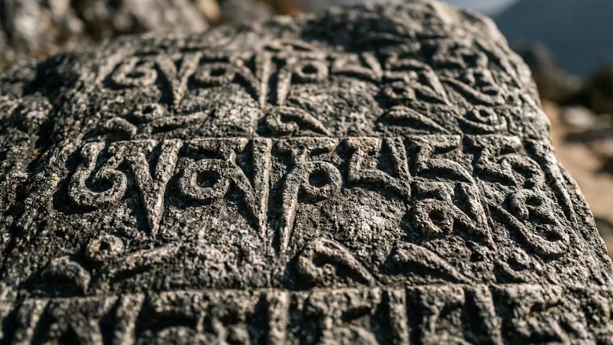 Makroaufnahme eines Materialdetails am Wahrzeichen Mount-Everest-Basislager, Khumbu Nepal