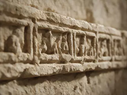 Extreme Makroaufnahme eines Materialdetails am Wahrzeichen At-Turaif Diriyah in Diriyah Saudi-Arabien, taktile Struktur und weiches - Foto: THN