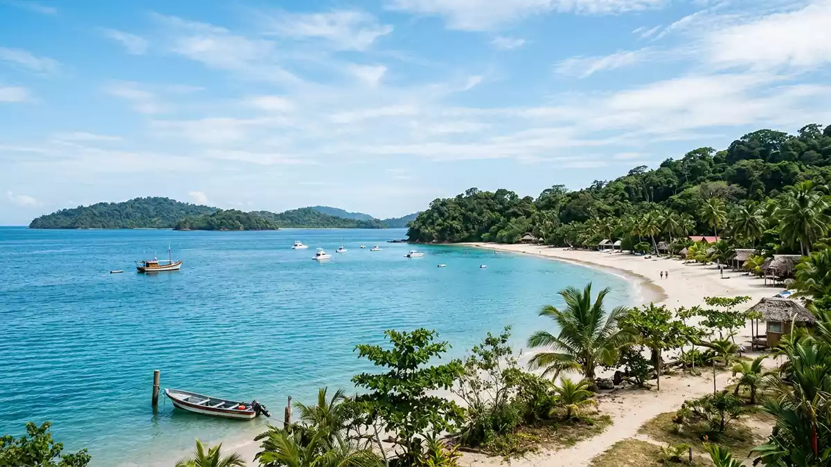 Editorial-Reisemagazinbild vom Wahrzeichen Pearl Islands in Contadora, Panama