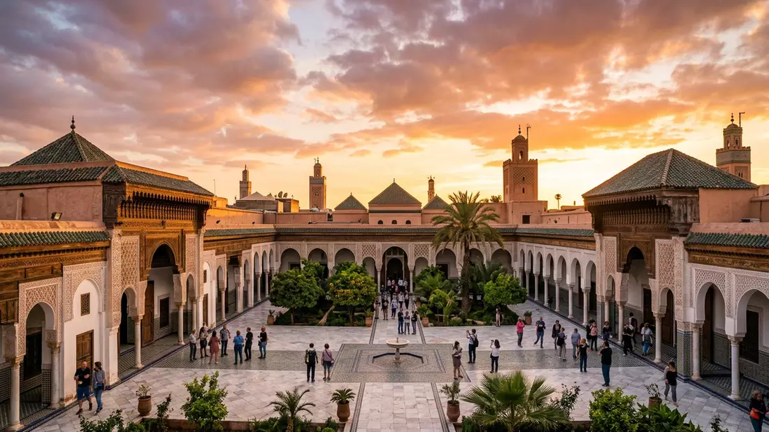 Fotorealistische Ansicht von Bahia-Palast in Marrakesch, Marokko im Abendlicht