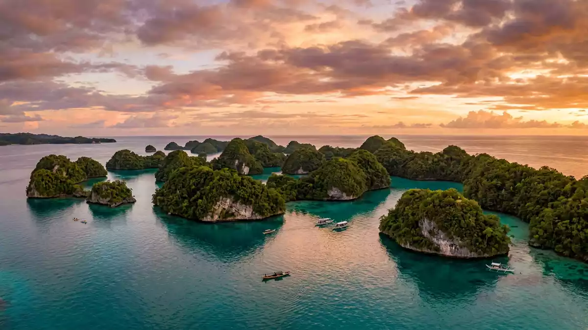 Fotorealistische Ansicht von Rock Islands Palau in Koror, Palau im Abendlicht