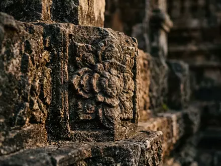 Extreme Makroaufnahme eines Materialdetails am Wahrzeichen Altstadt Luang Prabang in Luang Prabang Laos, taktile Struktur - Foto: THN