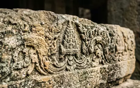 Extreme Makroaufnahme eines Materialdetails am Wahrzeichen Nationalmuseum Kambodscha in Phnom Penh Kambodscha, taktile Struktur und - Foto: THN