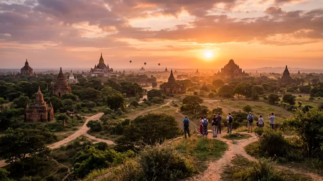 Fotorealistische Ansicht von Bagan-Tempel in Bagan, Myanmar im Abendlicht