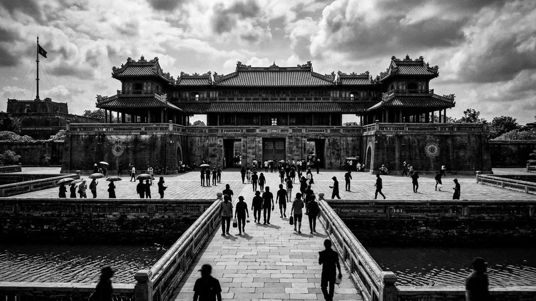 Schwarzweiss-Reportage vom Wahrzeichen Kaiserstadt Hue in Hue, Vietnam