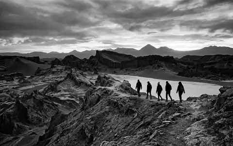Schwarzweiss-Reportagebild vom Wahrzeichen Valle de la Luna Atacama in San Pedro de Atacama Chile, dokumentarische - Foto: THN