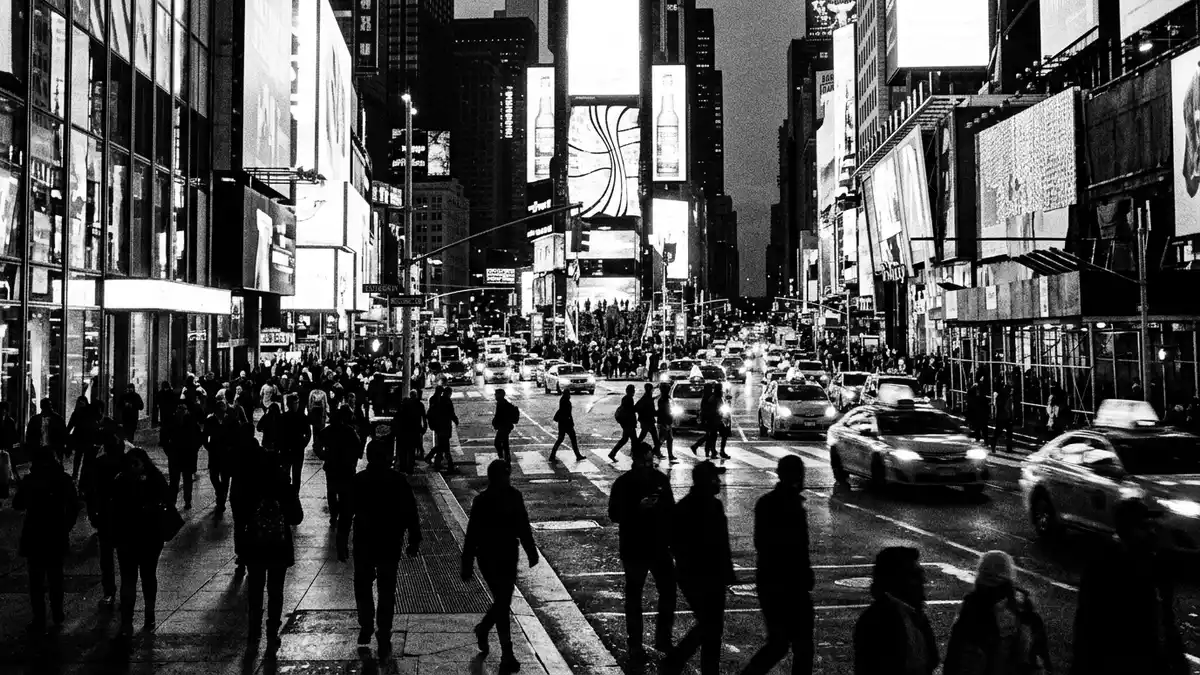 Schwarzweiss-Reportage vom Wahrzeichen Times Square New York in New York City, USA