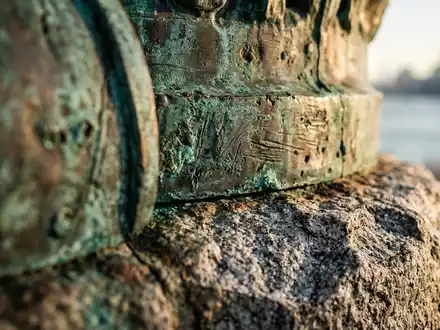 Extreme Makroaufnahme eines Materialdetails am Wahrzeichen Freiheitsstatue New York in New York City USA, taktile - Foto: THN