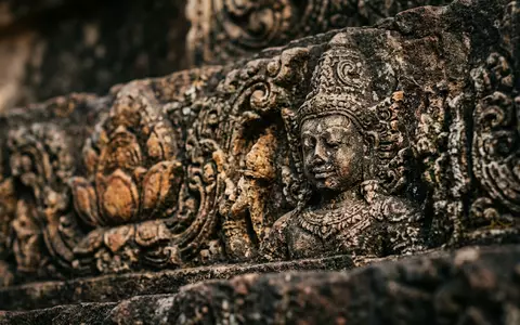 Extreme Makroaufnahme eines Materialdetails am Wahrzeichen Ananda-Tempel Bagan in Bagan Myanmar, taktile Struktur und weiches - Foto: THN