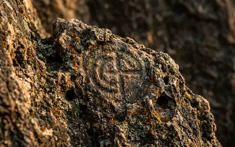 Extreme Makroaufnahme eines Materialdetails am Wahrzeichen Olumo Rock in Abeokuta Nigeria, taktile Struktur und weiches - Foto: THN