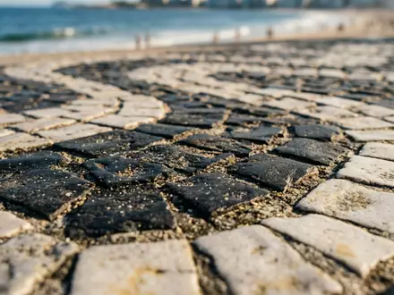 Extreme Makroaufnahme eines Materialdetails am Wahrzeichen Copacabana in Rio de Janeiro Brasilien, taktile Struktur und - Foto: THN