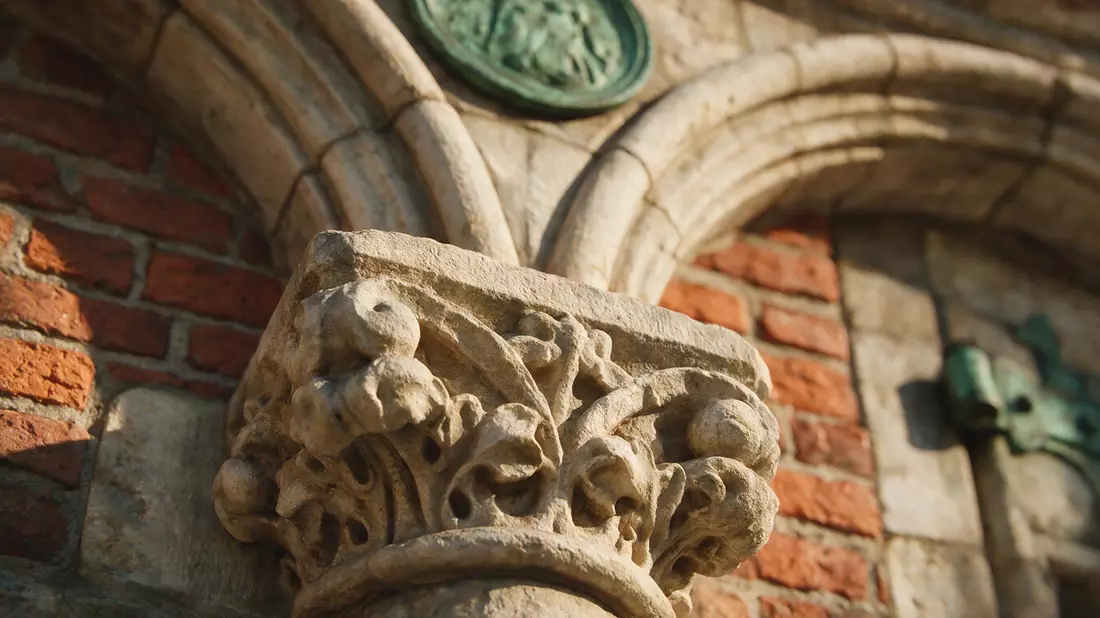 Makroaufnahme eines Materialdetails am Wahrzeichen Wawel-Schloss Krakau, Krakau Polen