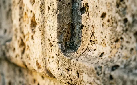 Extreme Makroaufnahme eines Materialdetails am Wahrzeichen South Beach Miami in Miami Beach USA, taktile Struktur - Foto: THN
